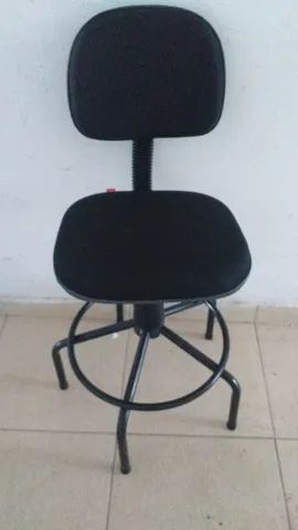 Cadeira Caixa Reformada - Foto 3