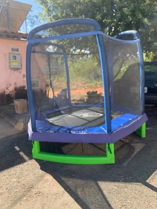 Trampolim pula pula cama elástica 