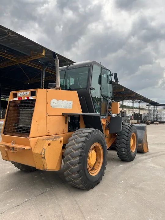 Pá carregadeira Case W20E 2011 - Foto 3