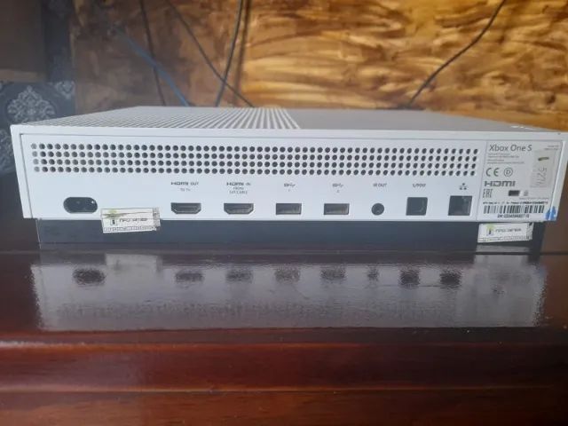 Xbox One S 1TB - Foto 3