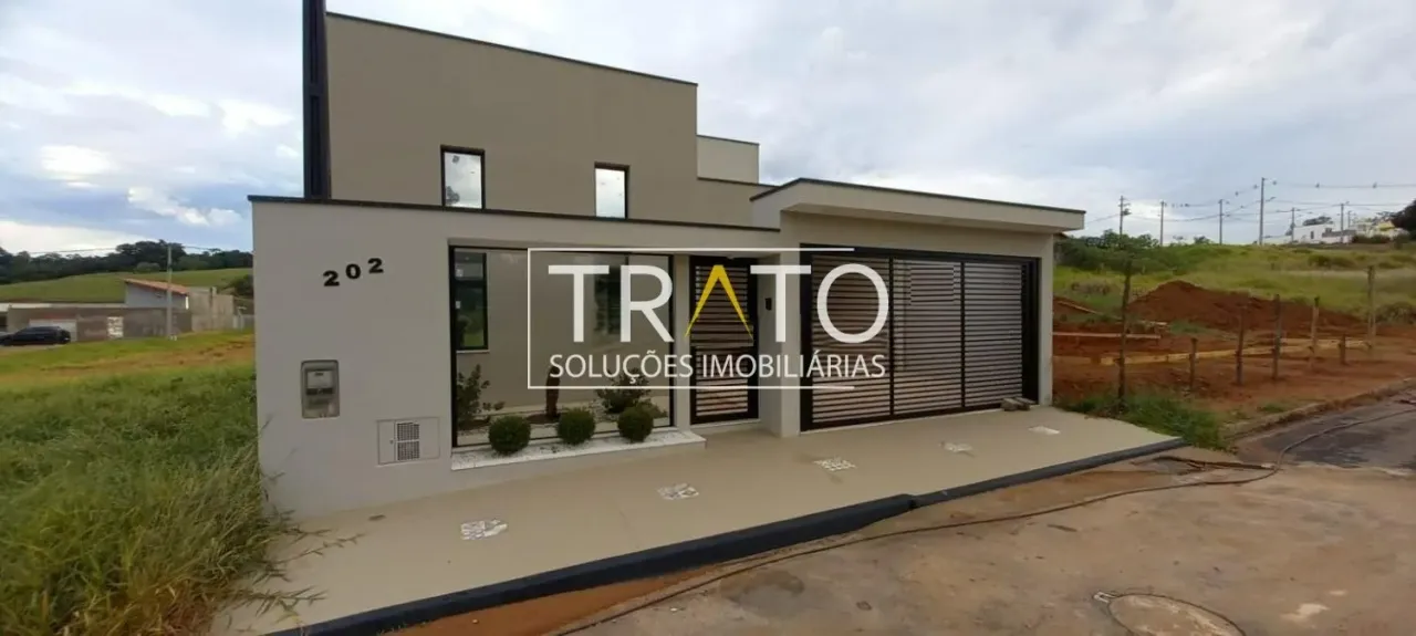Casa à venda com 2 dormitórios sendo 1 suíte