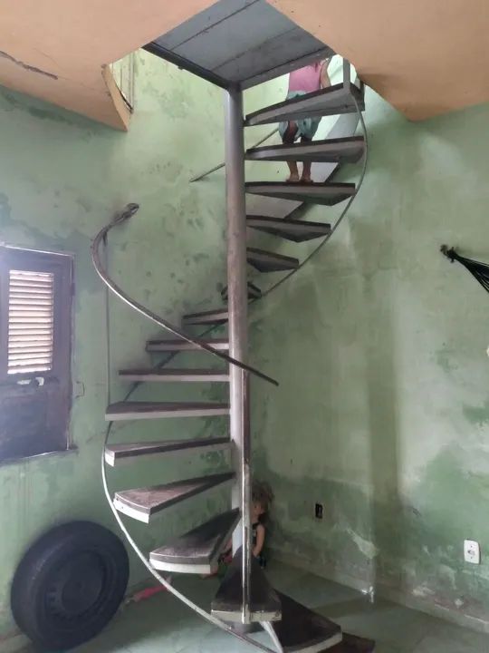Escada caracol super reforçada!