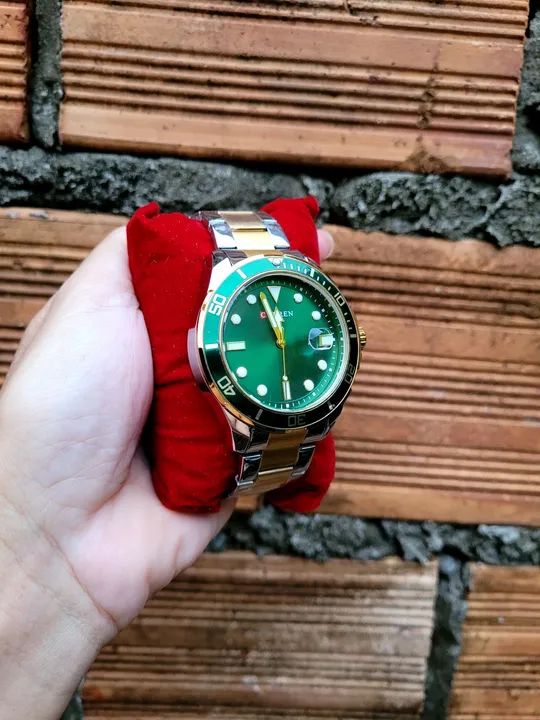 Relógio de luxo dourado e prata um clássico de elegância  e sofirticação aceitamos cartão  - Foto 2