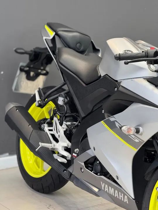 Yamaha YZF R15 ABS 2024 - Foto 8