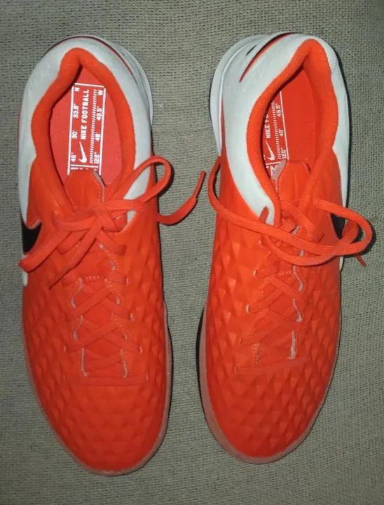 Chuteira Nike Tiempo Legend 8 futebol salão