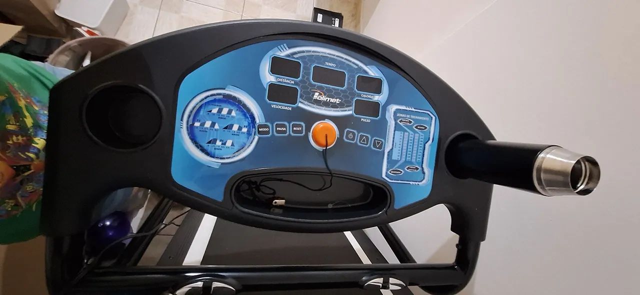 Esteira elétrica com porta copo em perfeito estado - Foto 2