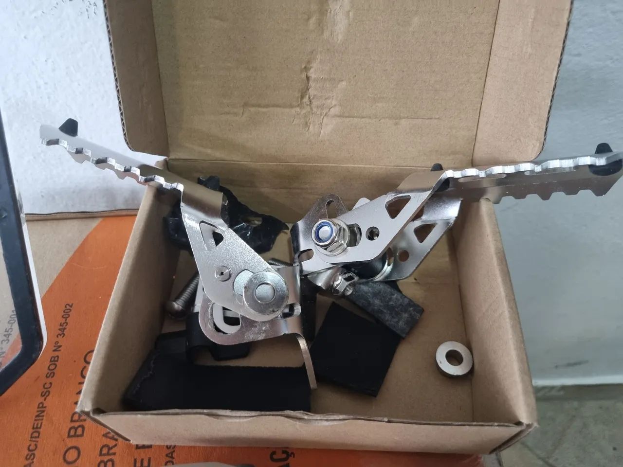 Pedaleira e alongador de Guidão Rox para Moto bmw F800. - Foto 2