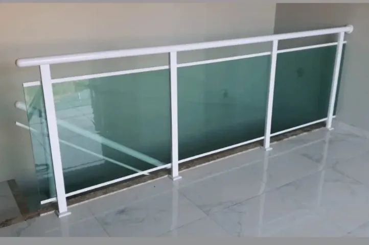 GUARDA CORPO E CORRIMAO