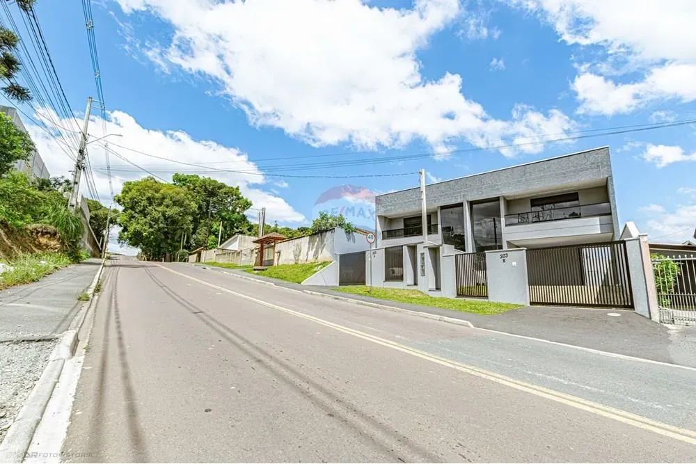 Sobrado com 195 m² à venda em Almirante Tamandaré com 3 quartos, 1 suíte e 4 vagas por R$  - Foto 4