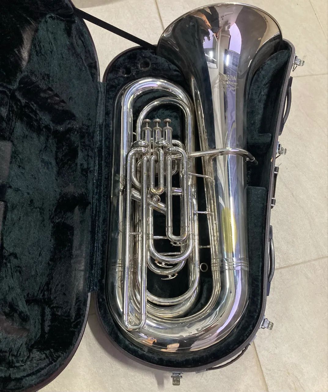 Tuba Yamaha Compensada Profissional  - Foto 4