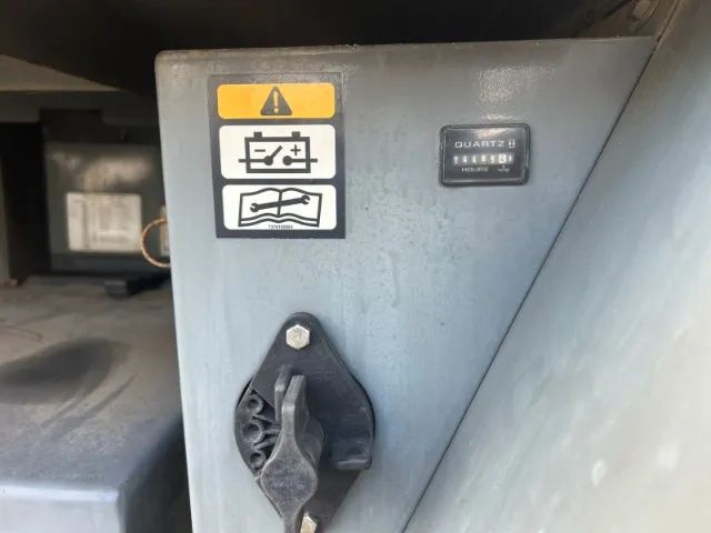 Caminhão Guindaste Grove RT765E 4x4 - Foto 9