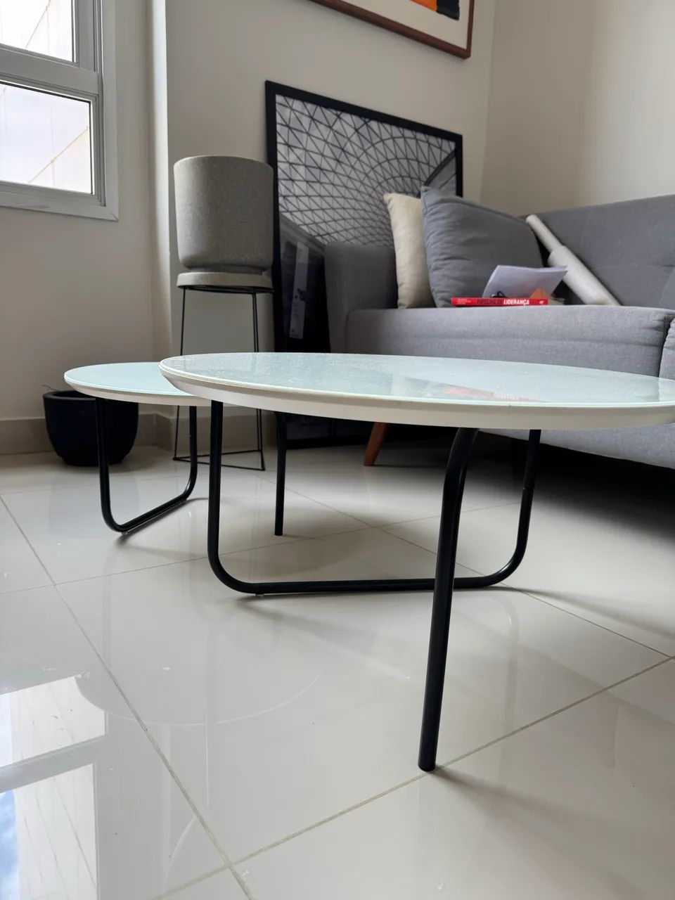 Coffee table64169254873986122