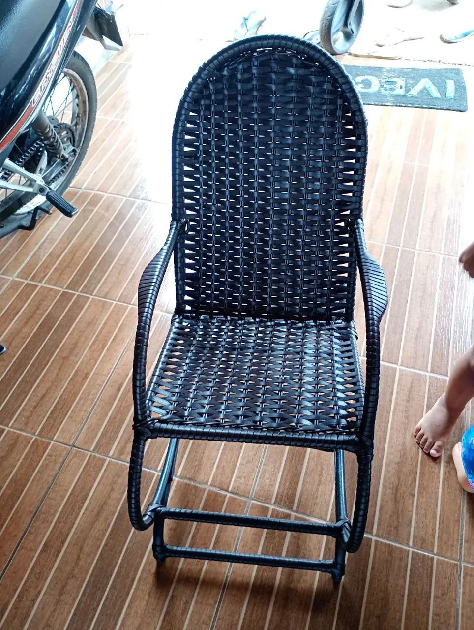 Vendo essa cadeira nova de balanço infantil 