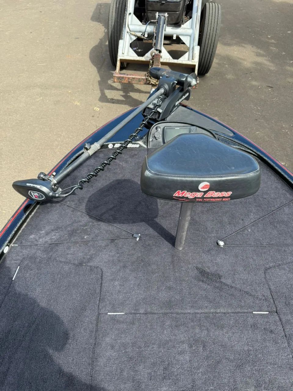 Lancha mega bass preta - Foto 4