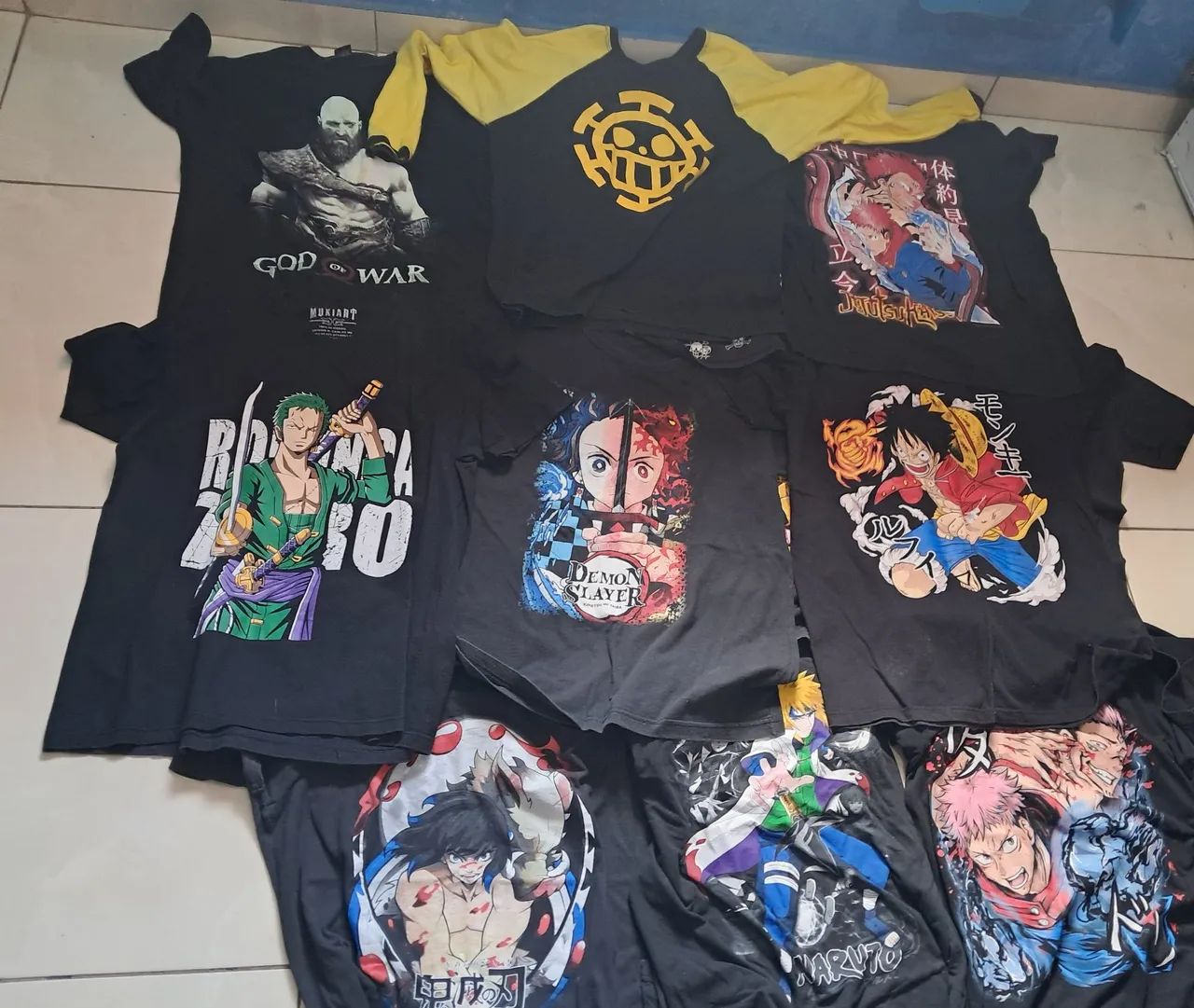 Camisetas de Animes e Games Variados
