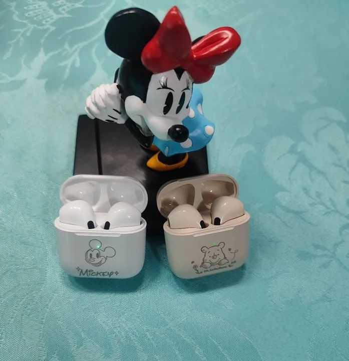 Porta cartão estátua Minnie + fone bluetooth Disney - Foto 3
