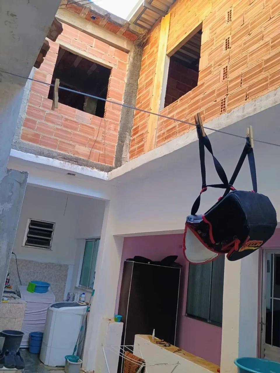 ( 2 1) 9 8 7 7 4 1921 Casa Duplex com Grande Potencial Endereço: Rua Barão do Rio Branco,