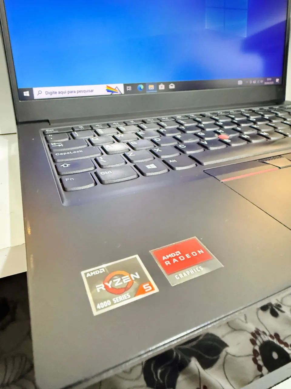 Notebook Lenovo ThinkPad Ryzen 5, C/ placa gráfica dedicada. - Foto 3