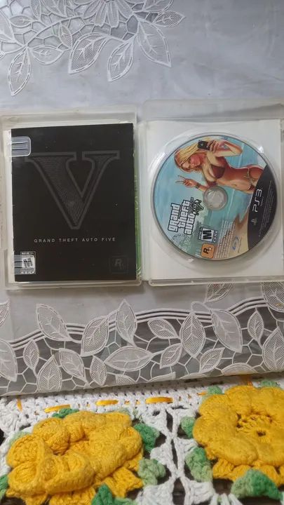 Grand Theft Auto V com mapa e manual (PS3) - Foto 2