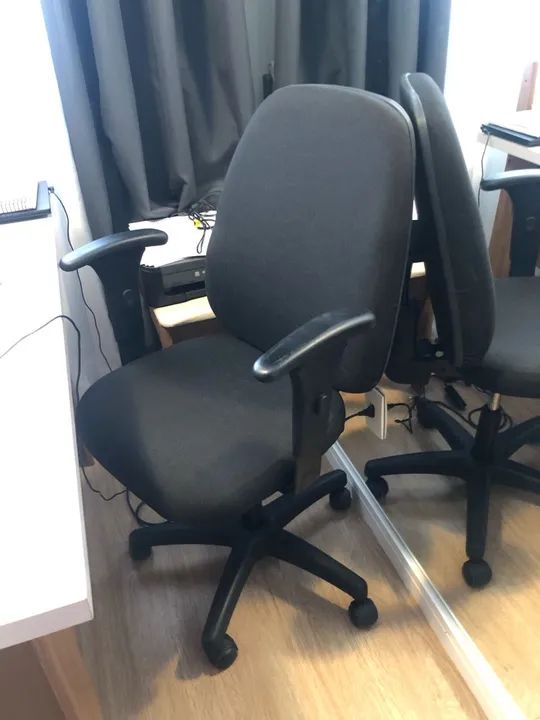 Cadeira de Escritório Giratória com Rodinhas - Foto 6