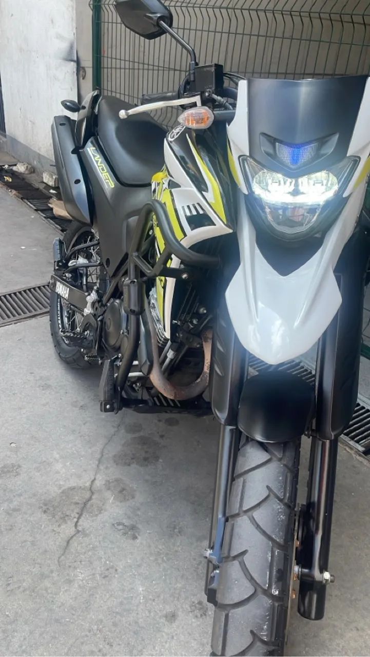 XTZ Lander 250 Yamaha