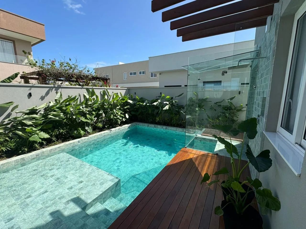 Casa com piscina e vista espetacular