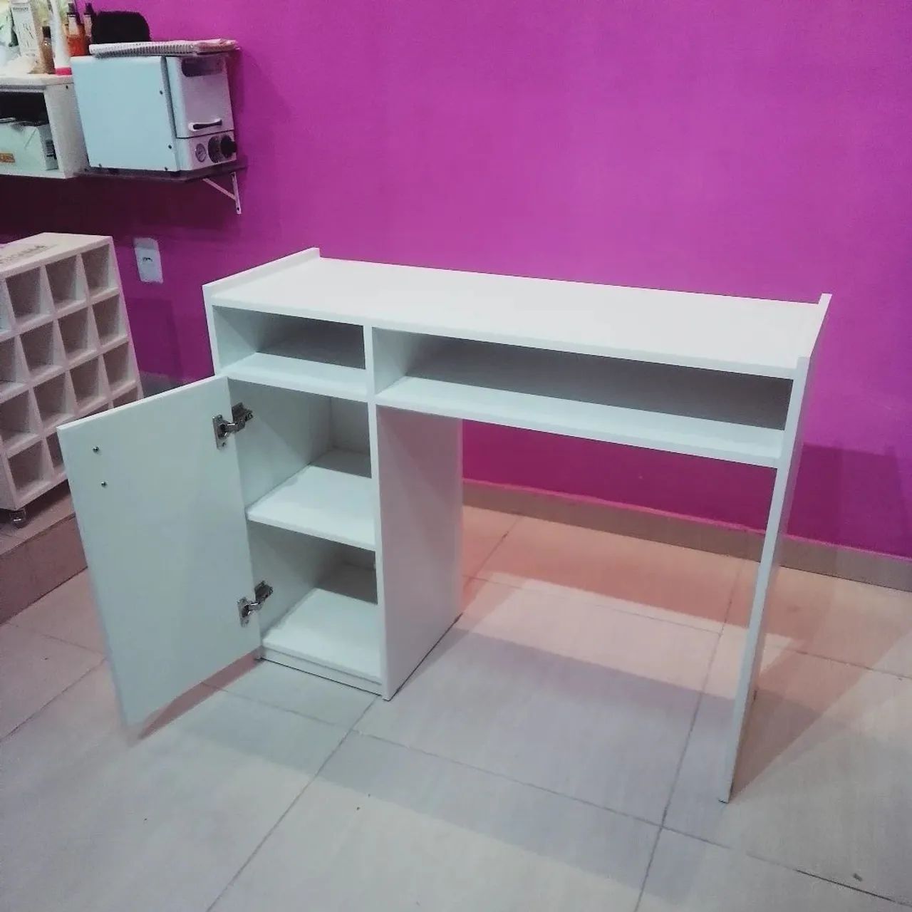Mesa de Manicure Com Armário e Prateleira - Foto 2