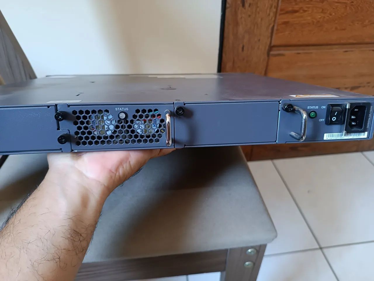 Switch de Rede Huawei S5700 Series 48 Portas Gigabit - Foto 2