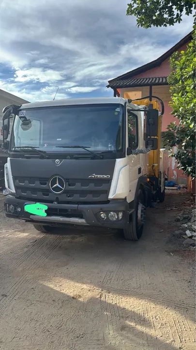 Caminhão Mercedes-Benz Atego 1719 - Excelente estado