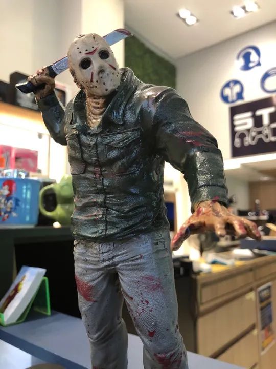 Figura Colecionável Jason Voorhees - Friday the 13th - Foto 3