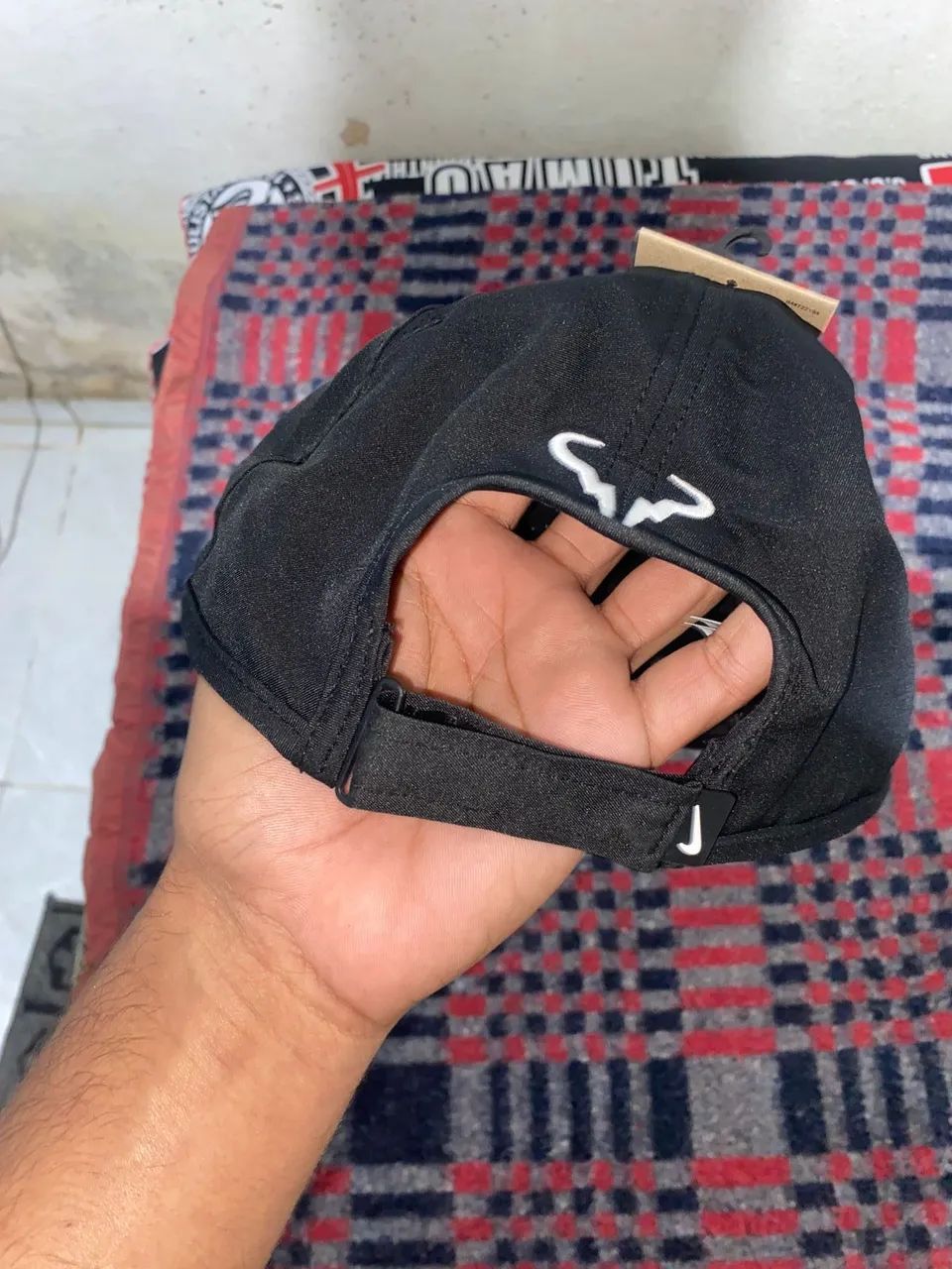 Vim anunciar esses 2 boné original da Nike,o motivo da venda é o tamanho,eles vieram G/GG - Foto 6