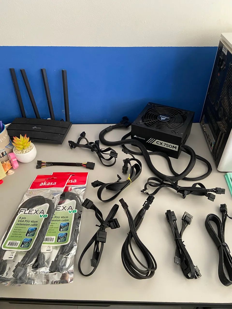 Fonte Corsair CX750M 750W Semi-Modular 80 Plus Bronze + Cabos