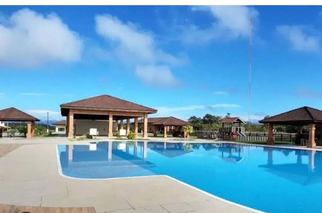 Fazenda real lote com 420m2 transfiro - troco por carro