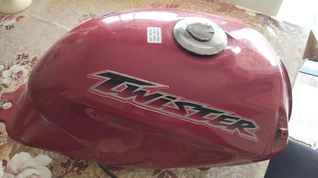 Peças Originais da CBX Twister 2003