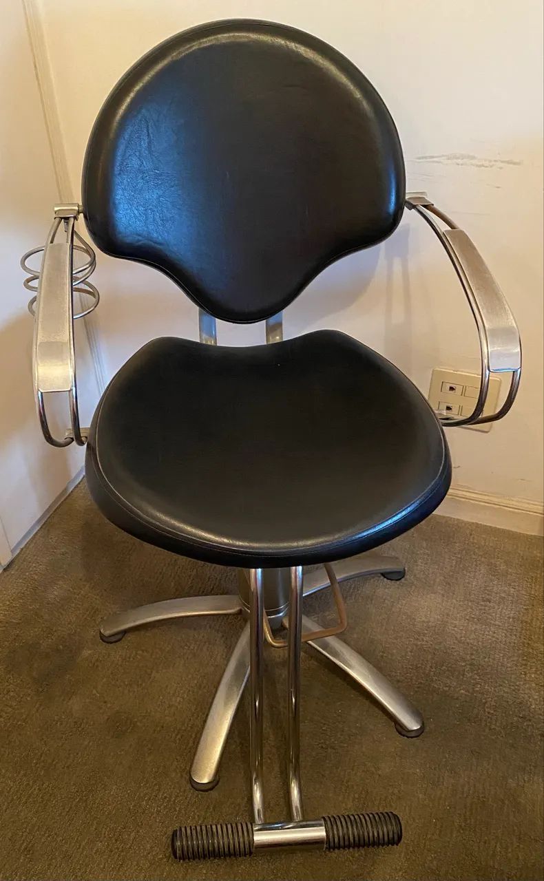 OFERTA!! Cadeira luxuosa para SALÃO de CABELEIREIROS