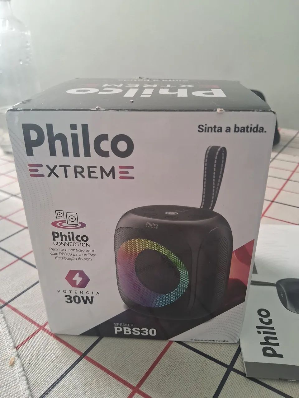Caixa Philco XTrem 30 Watts 