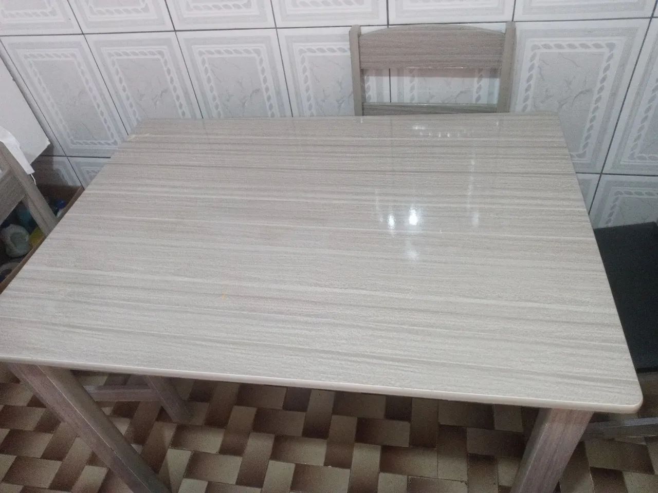 Mesa de jantar 4 cadeiras  - Foto 2