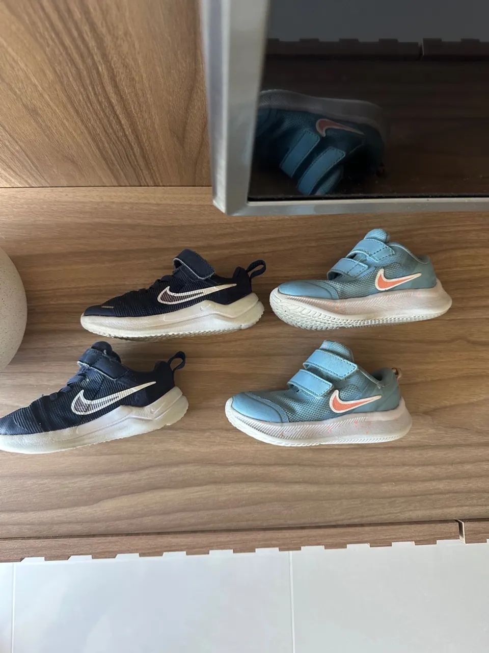 Tênis Nike infantil tamanho 22,5 - Foto 2