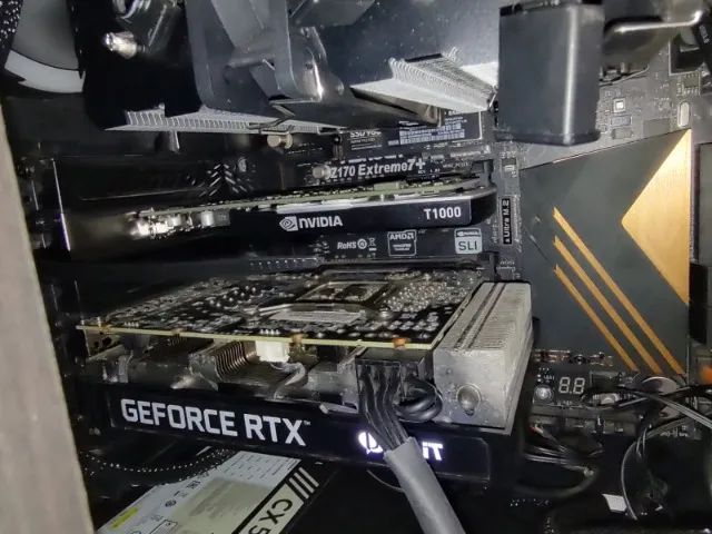 Placa de Vídeo PNY NVIDIA Quadro T1000 8GB - Estado de nova - Foto 4