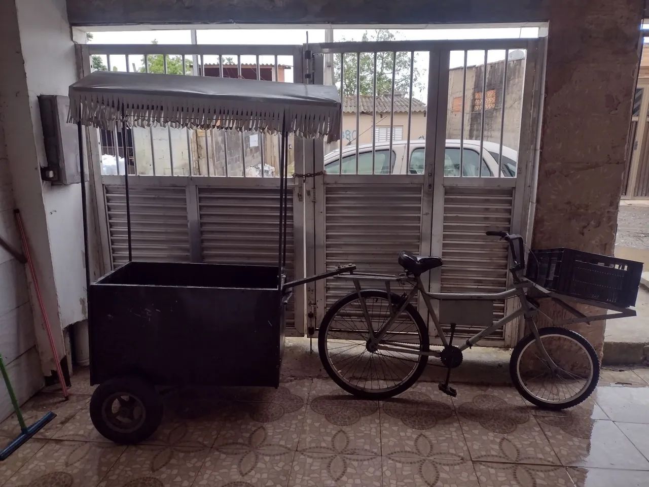 Bicicleta cargueira com carretinha  - Foto 2