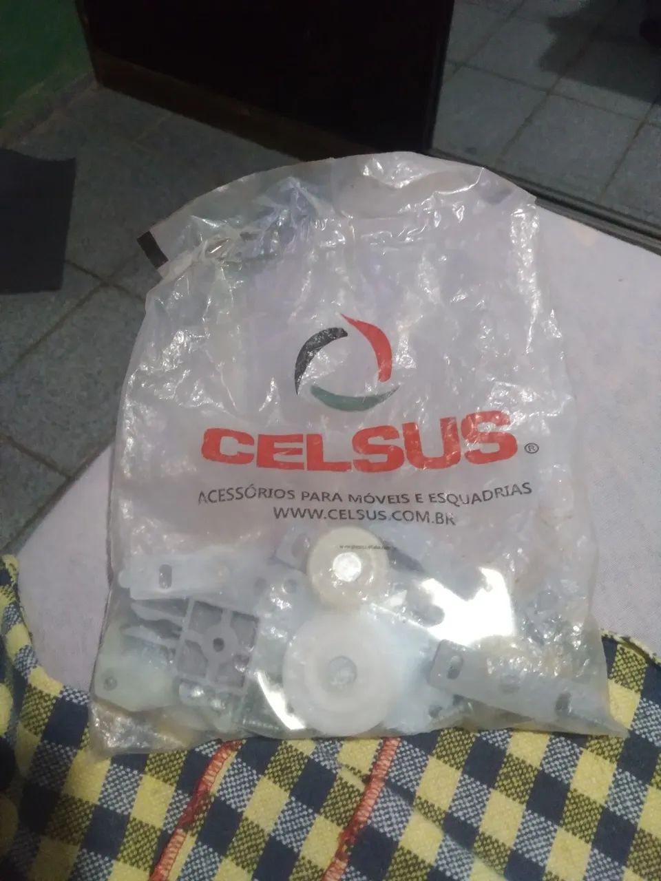 Kit de Corrediças para guarda roupa Celsu's
