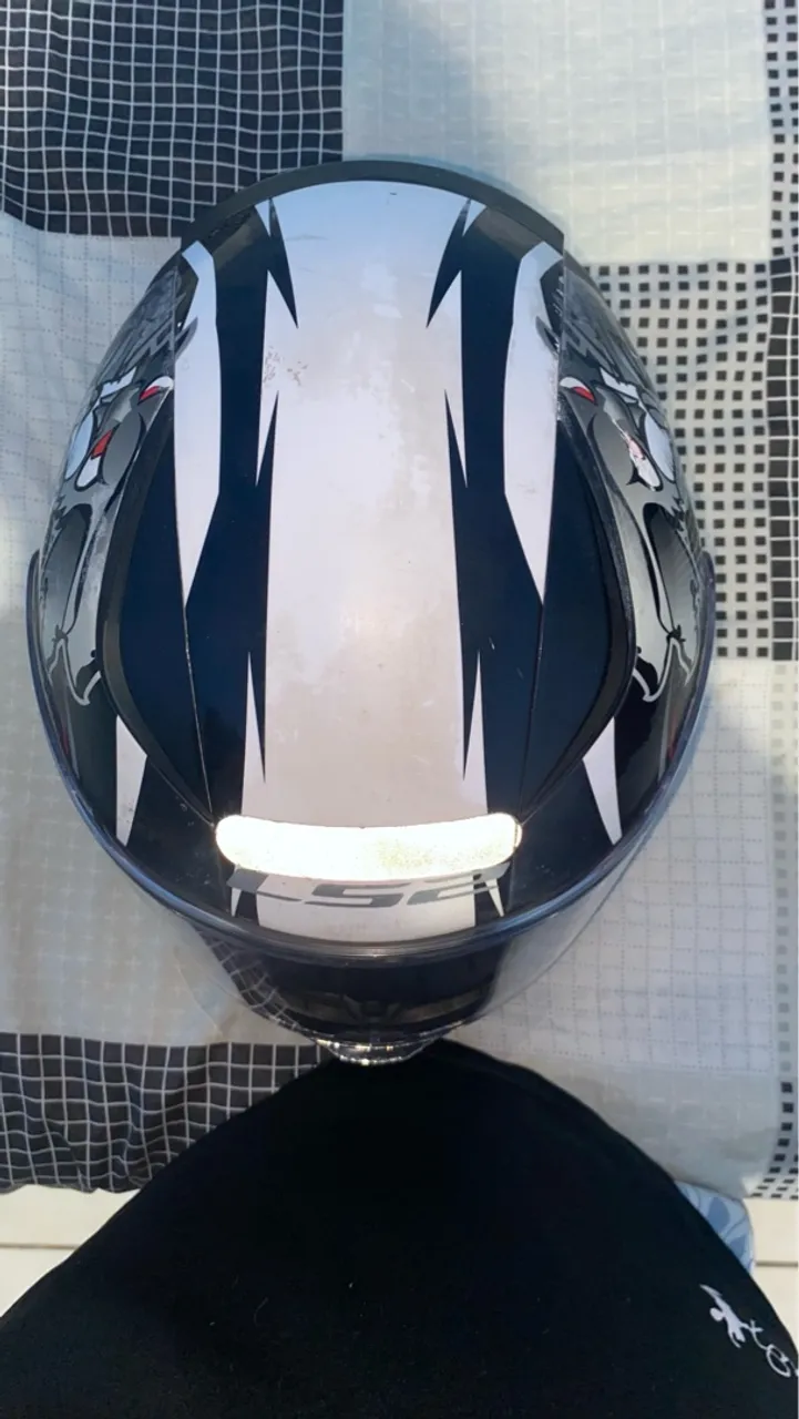 Capacete LS2 com design exclusivo