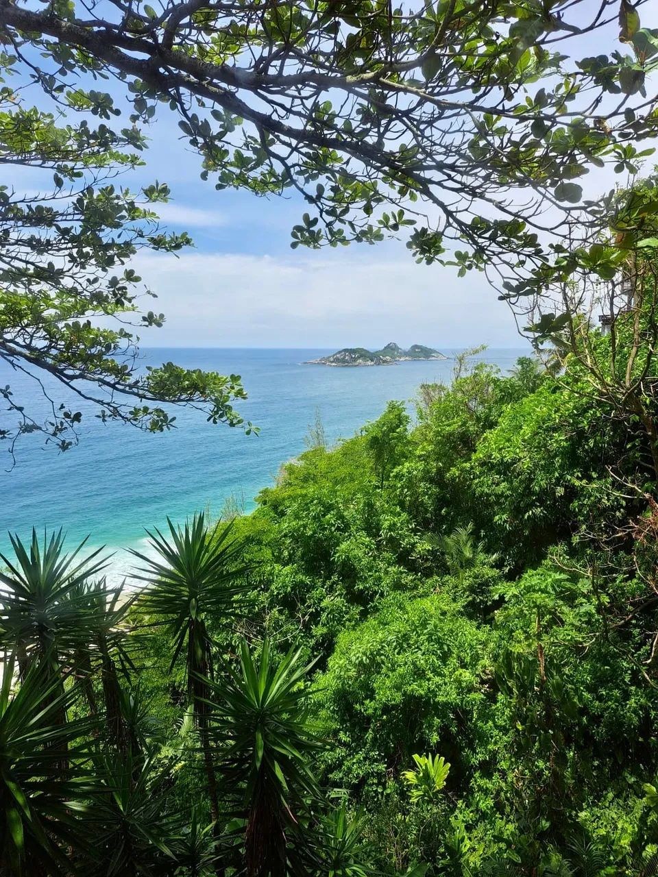 Casa de Frente ao Mar localizada na Praia mais charmosa do Rio