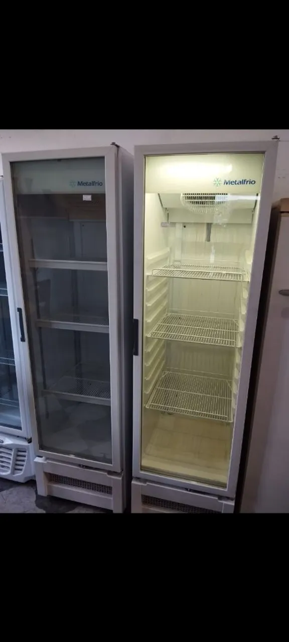 Geladeira Expositora Metalfrio - em perfeito estado