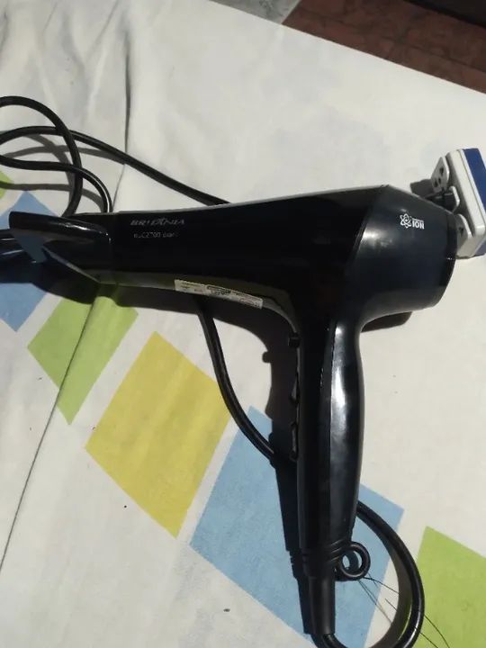 Secador de Cabelo Britânia BSC2700 Black