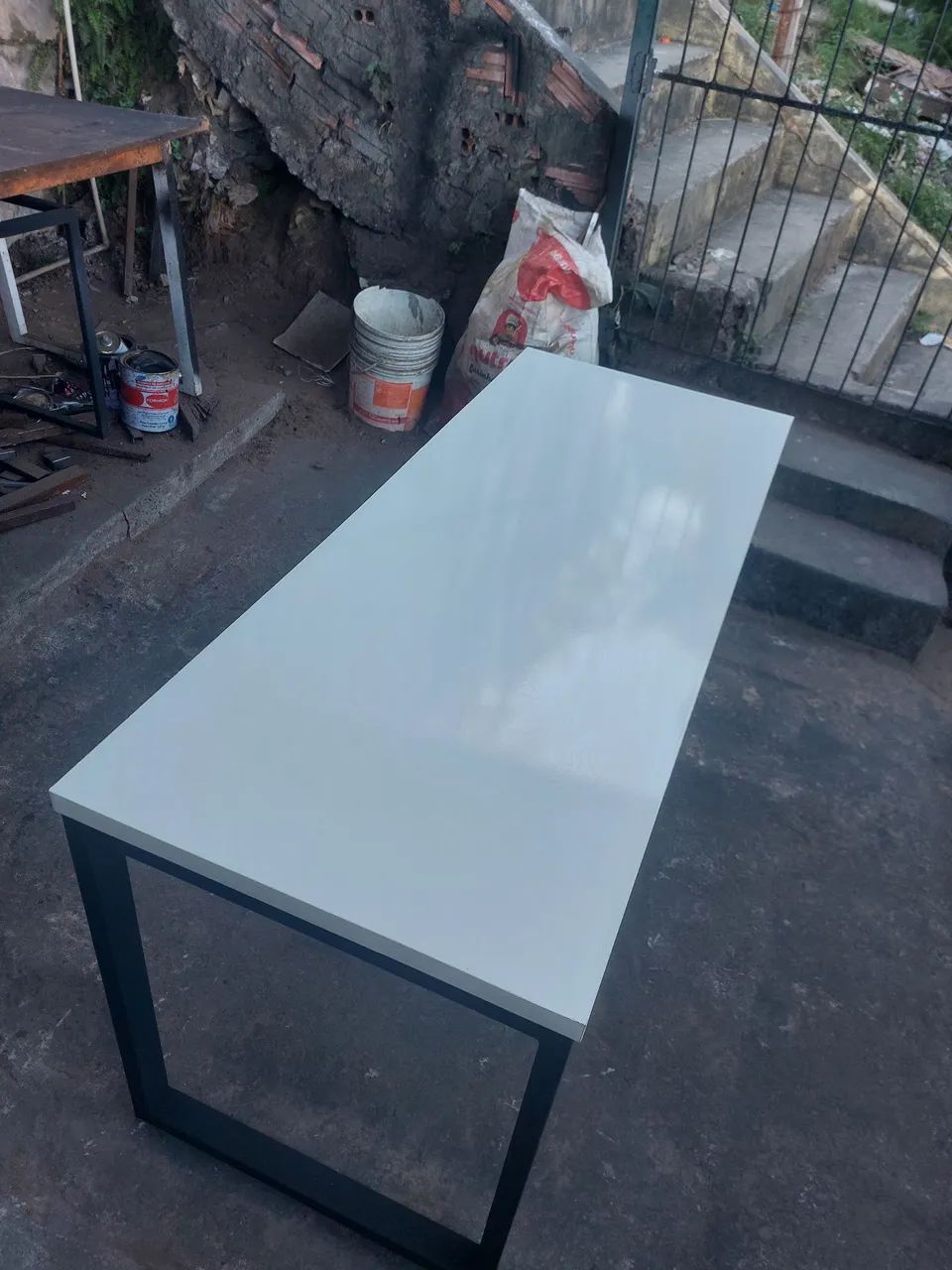 Mesa de Jantar Moderna com Tampo Branco - Foto 4