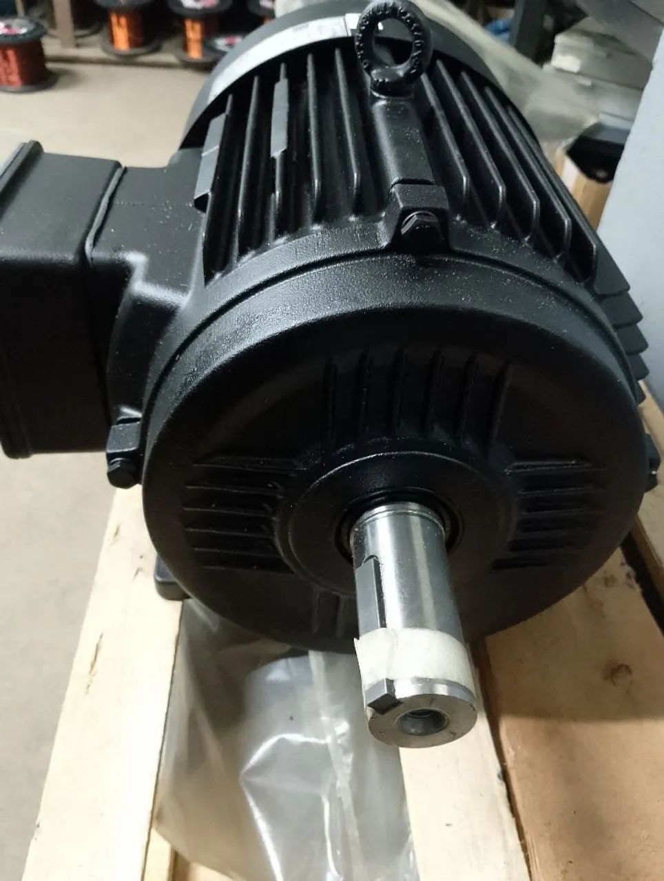 Motor trifásico 10 Hp novo - Foto 3