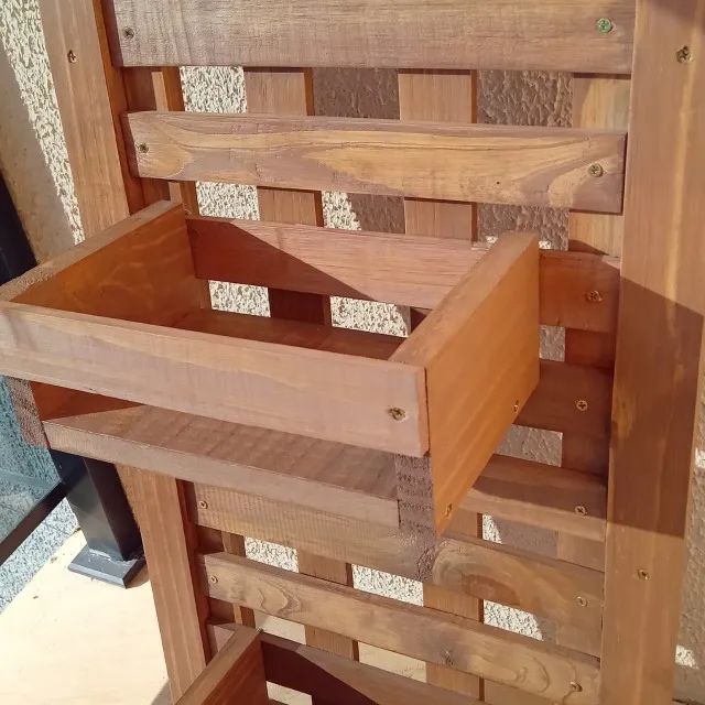 Floreira de parede vertical jardim com 3 cachepos sku23 - Foto 2