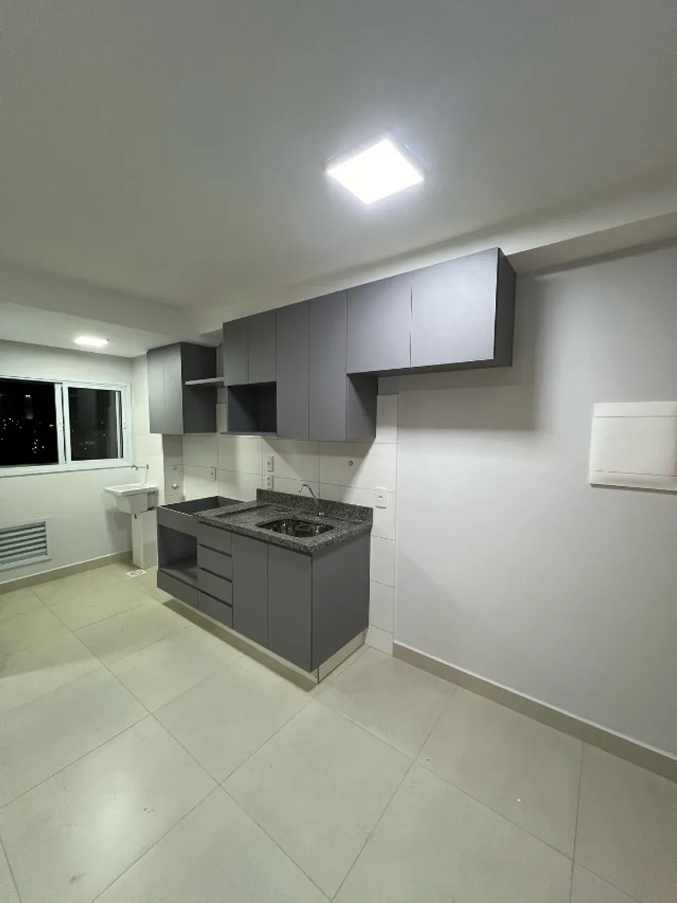 Apartamento 2 Quartos (1 suíte) -Pq. Amazônia- Prox. Supermercado Couto