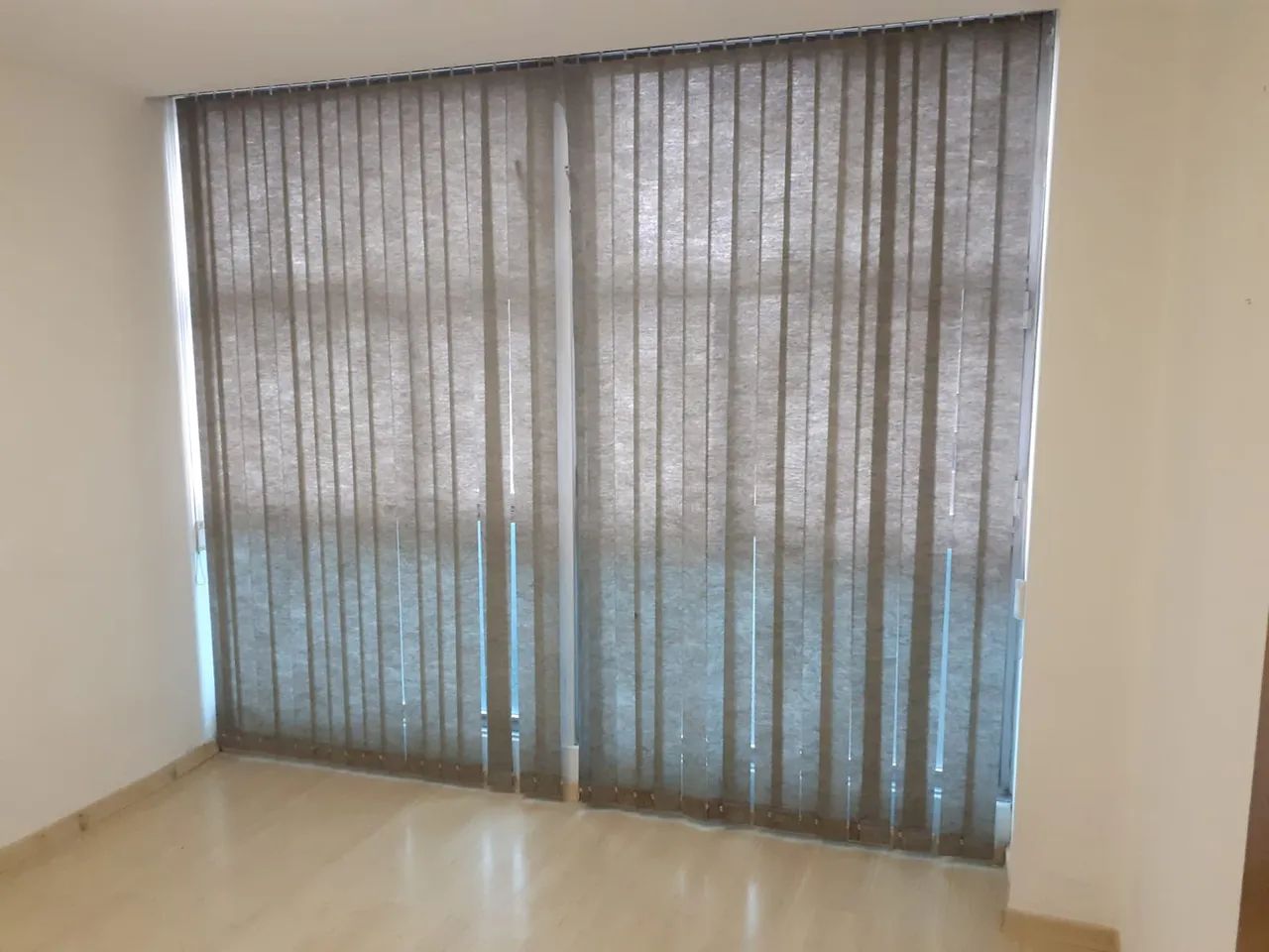 Sala Comercial e 1 banheiro para Alugar, 32 m² por R$ 490/Mês